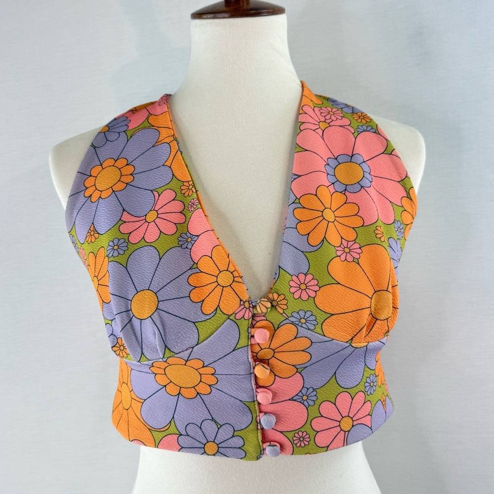 Smak Parlour Retro Floral Halter Crop Top with Button Detail